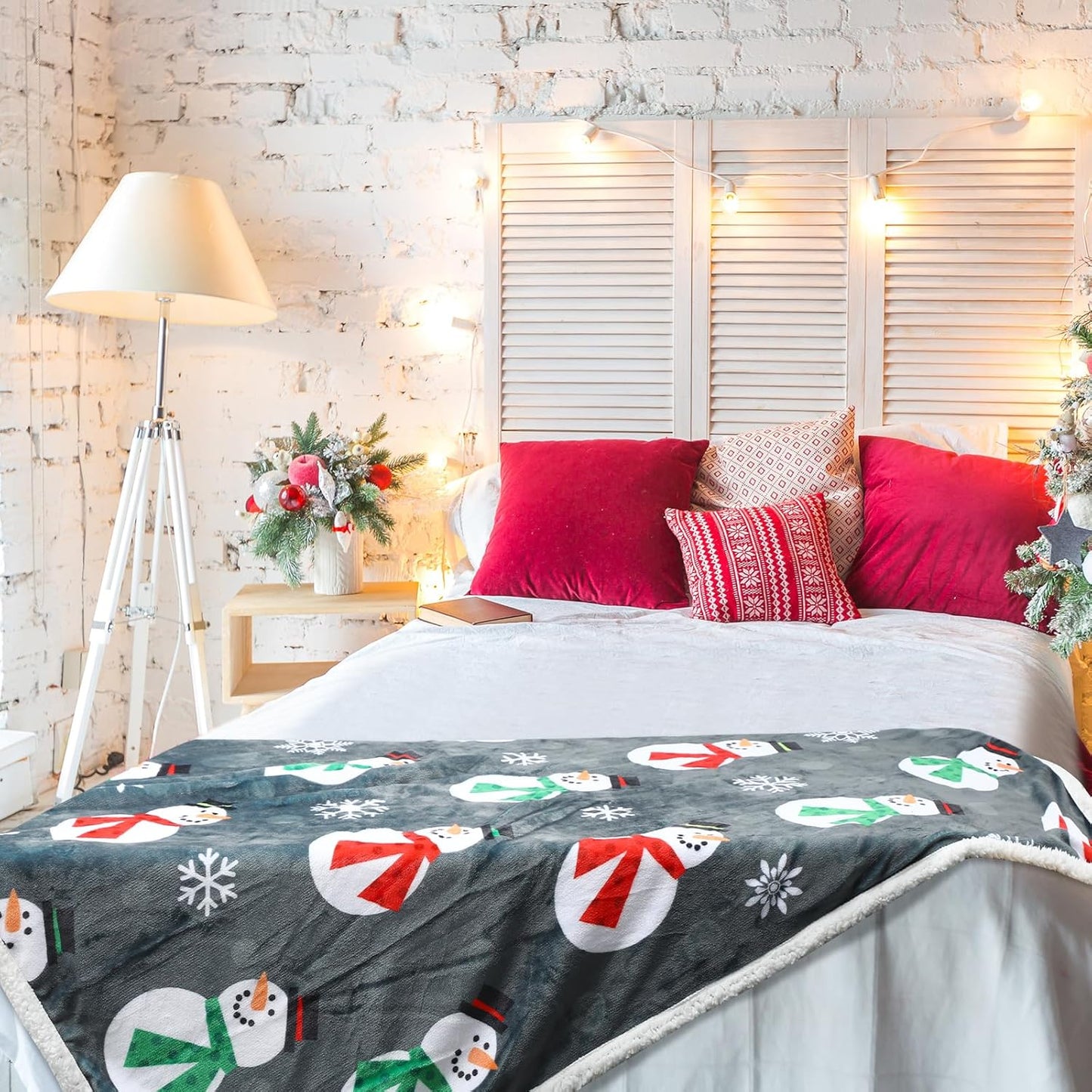 Snowman Christmas Throw Blankets,50" X 60" Winter Holiday Sherpa Fleece Blanket, Snowflake Flannel Blanket for Winter and Xmas Holiday Bedroom, Couch Decorations