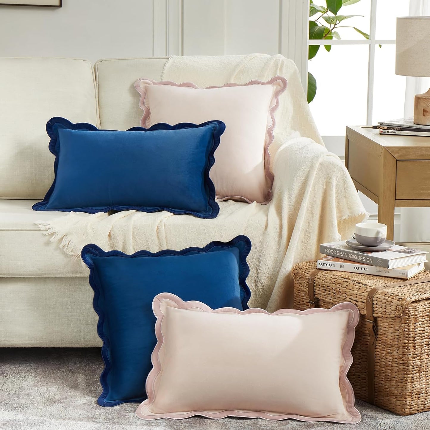 Set of 2 Navy Blue Decorative Throw Pillow Covers 18X18 Inch with Scallop Edging for Couch Bed Sofa Indoors, Aesthetic Modern Boho Home Decor, Soft Velvet Accent Pillow Case 45X45 Cm