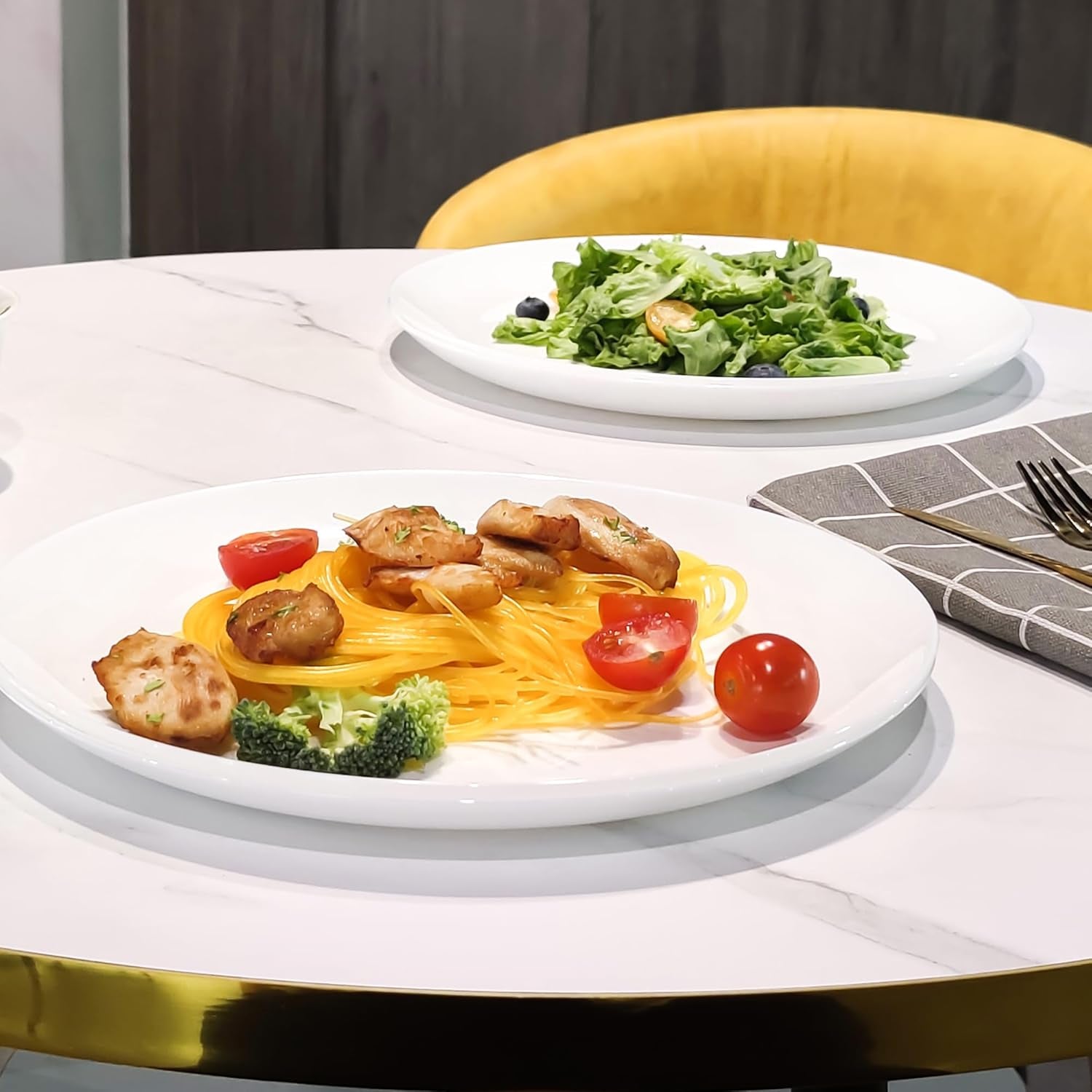 Set of 8 Tempered Glass Dinner Plates, 10.5-Inch Round, Microwave and Dishwasher Safe