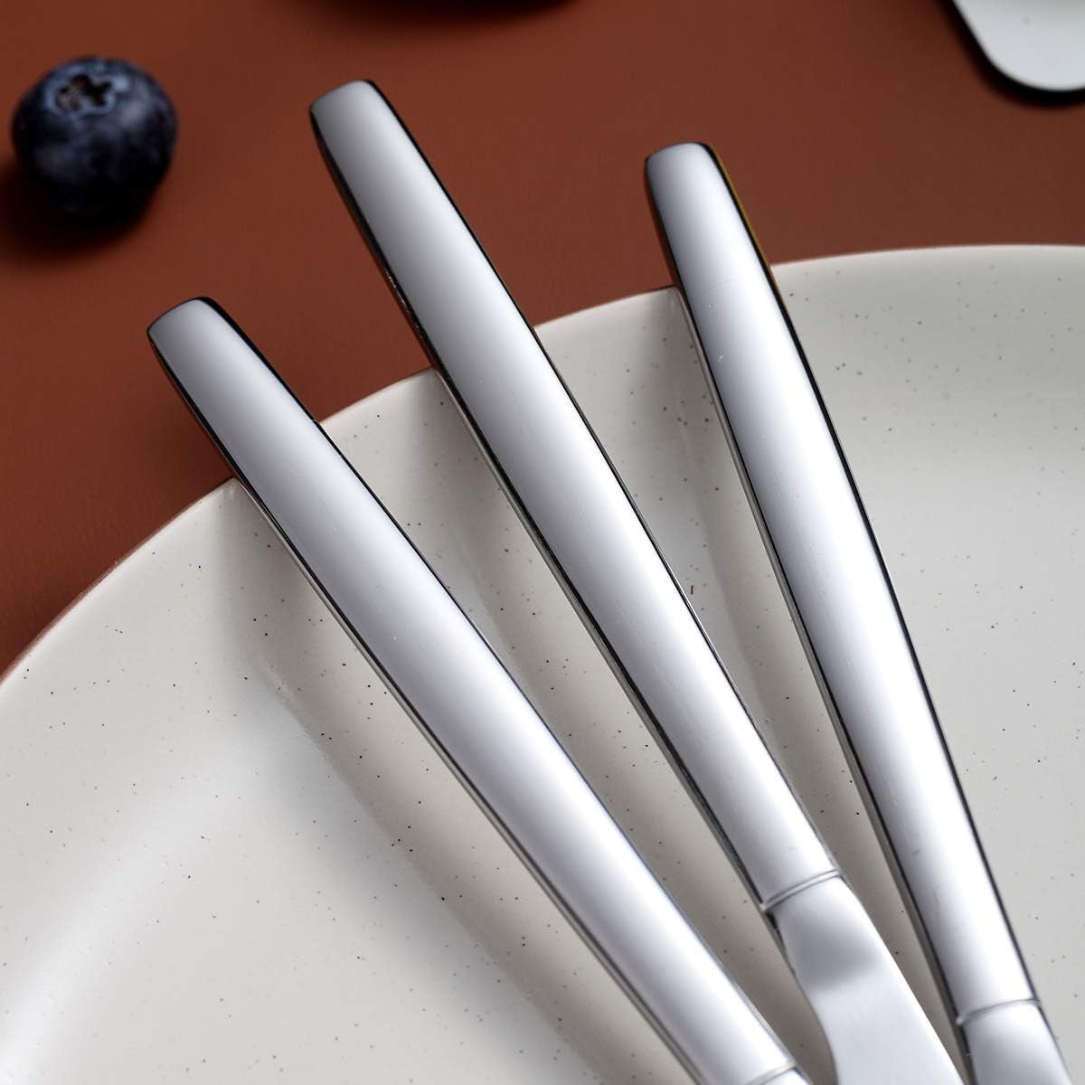 Set of 6 Stainless Steel Modern Dinner Knives - Dishwasher Safe Shiny Butter Knives