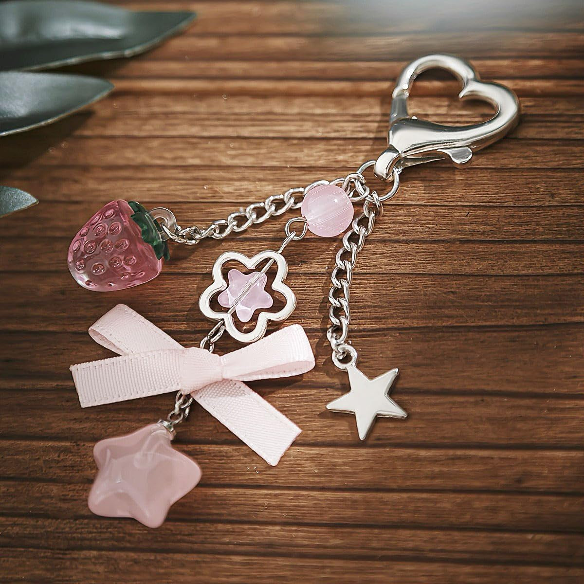 Cute Coquette Aesthetic Y2K Kawaii Keychain Strawberry Bow Star Pendants Keyrings Kawaii Accessories Keychain for Backpacks Purses Bags (Style 1)