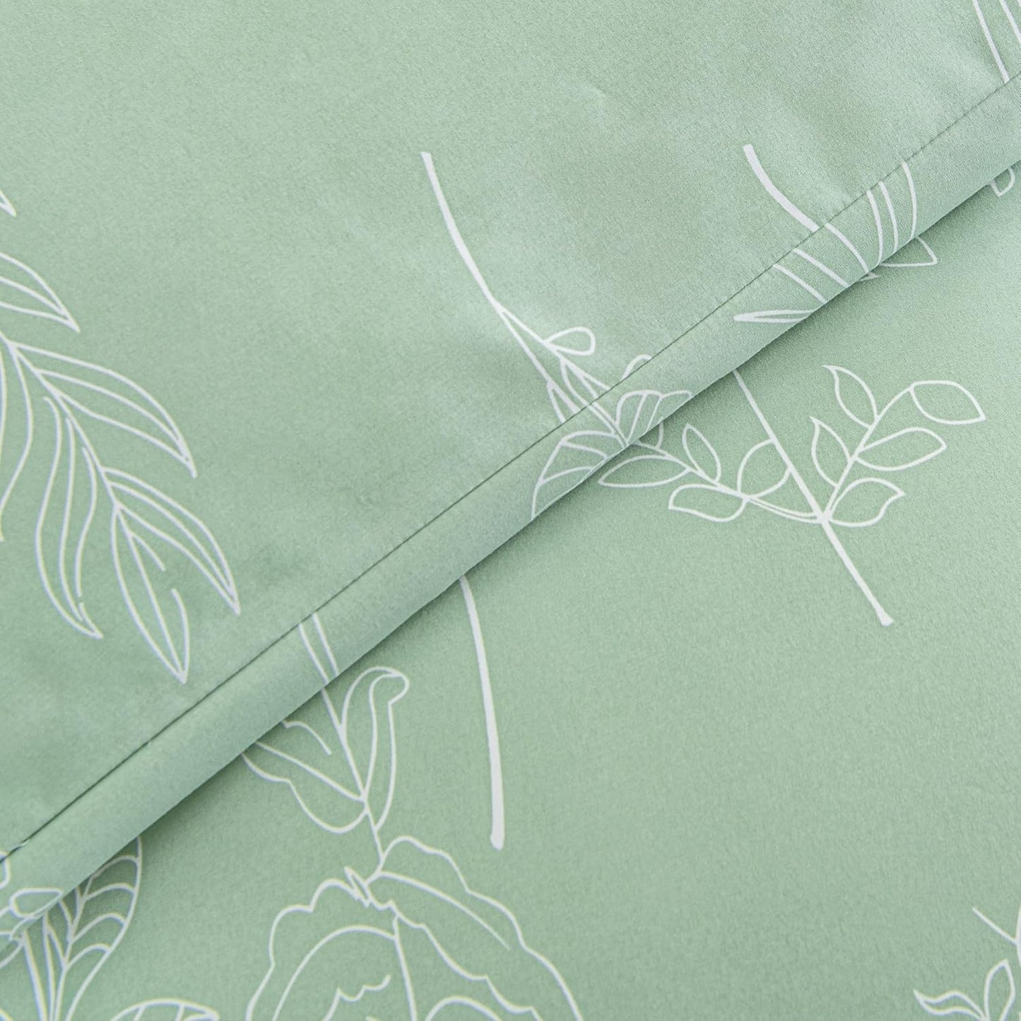 Queen Comforter Set Sage Green, 3 Pieces Floral Lightweight Bedding Comforter Sets, Gift Choice Cute Flowers Botanical Soft Blanket (1 Comforter, 2 Pillowcases)