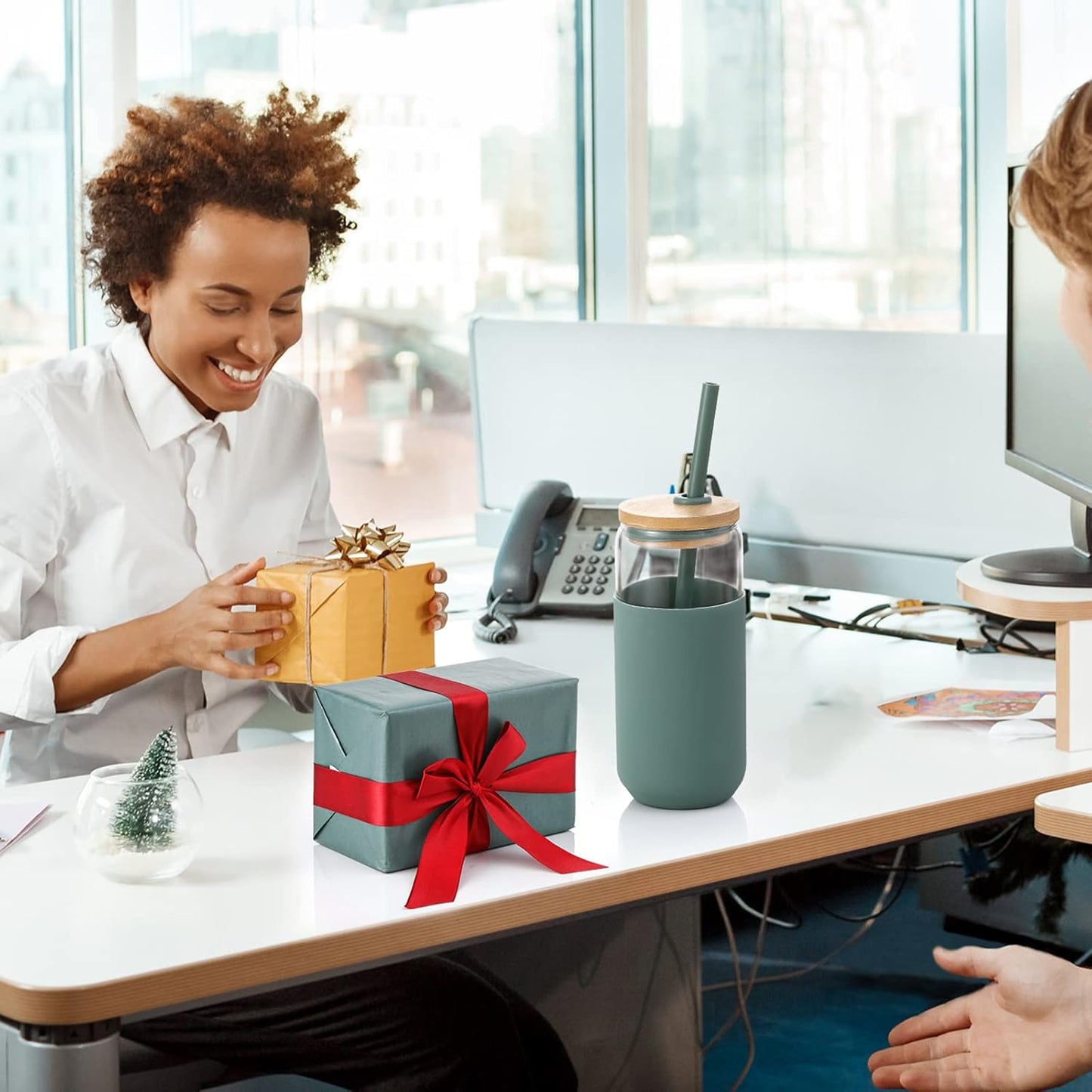 20Oz Glass Water Tumbler with Silicone Protective Sleeve - Beer Shaped Glass Cups with Straw and Bamboo Lid, Iced Coffee Glasses, Cute Drinking Glasses for Water, Smoothie, Gift - Cambridge Blue