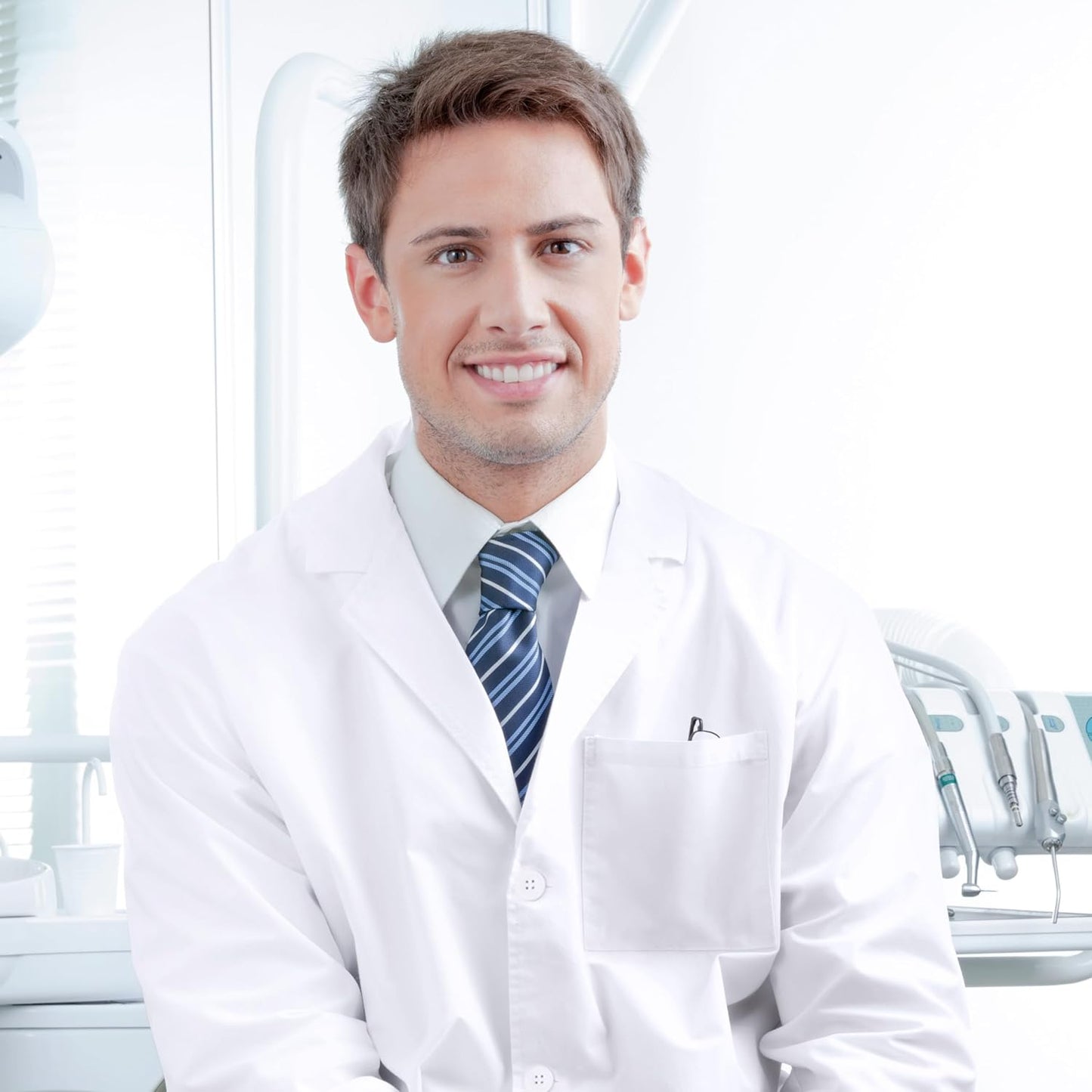 Professional Lab Coat for Men Long Sleeve Medical Coat