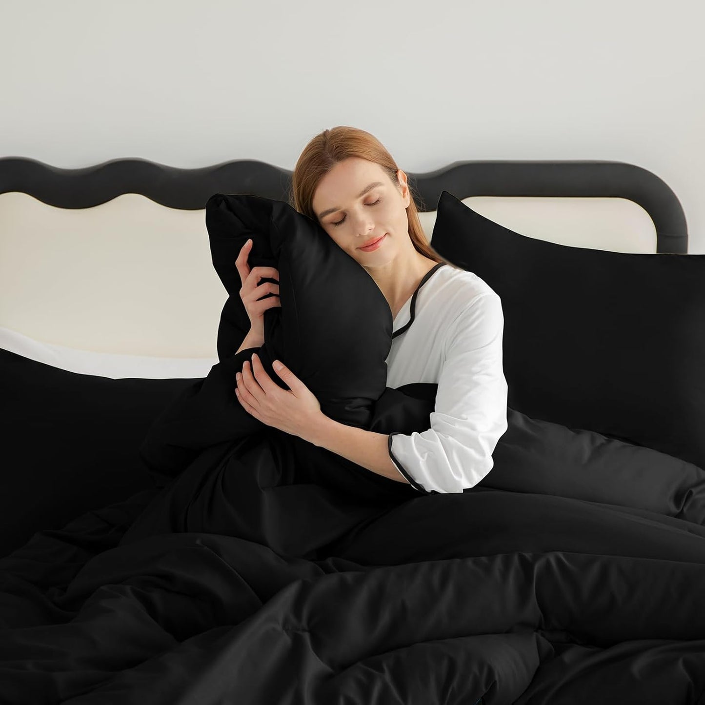 Queen Comforter Set Black, 3 Pieces Solid Queen Comforter Breathable Quilted Style Bedding Sets, Luxury Soft Microfiber down Alternative Comforter for All Season (1 Comforter & 2 Pillowcases)