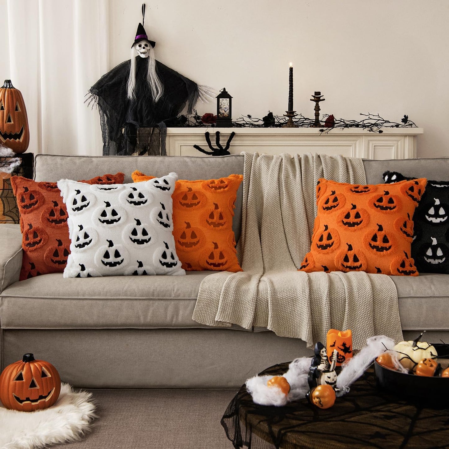 Fall Halloween Throw Pillow Covers 18X18 Decorative Pumpkin Pattern Pillowcases Soft Plush Faux Wool Cushions for Home Patio Sofa Couch,Orange-Black
