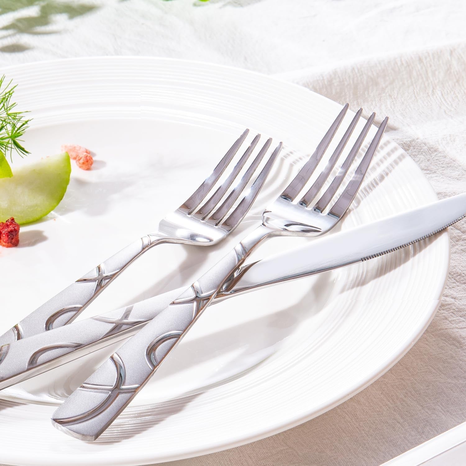 20-Piece Premium Stainless Steel Silverware Set for 4, Mirror Polished Flatware with Spoons, Forks, and Knives, Modern Kitchen Utensils