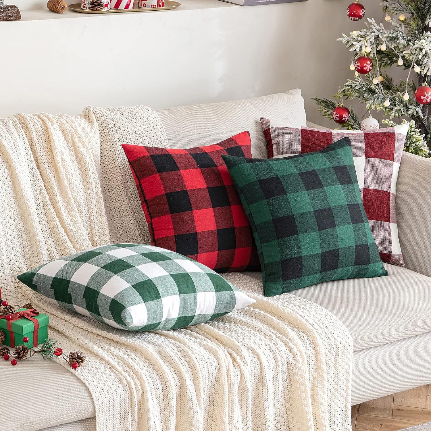 Pack of 2 Christmas Buffalo Check Plaids Porch Throw Pillow Covers Classic Retro Linen Farmhouse Cushion Case Soft Pillowcases for Home Decor Sofa Bedroom Couch 18 X 18 Inch Green and Black