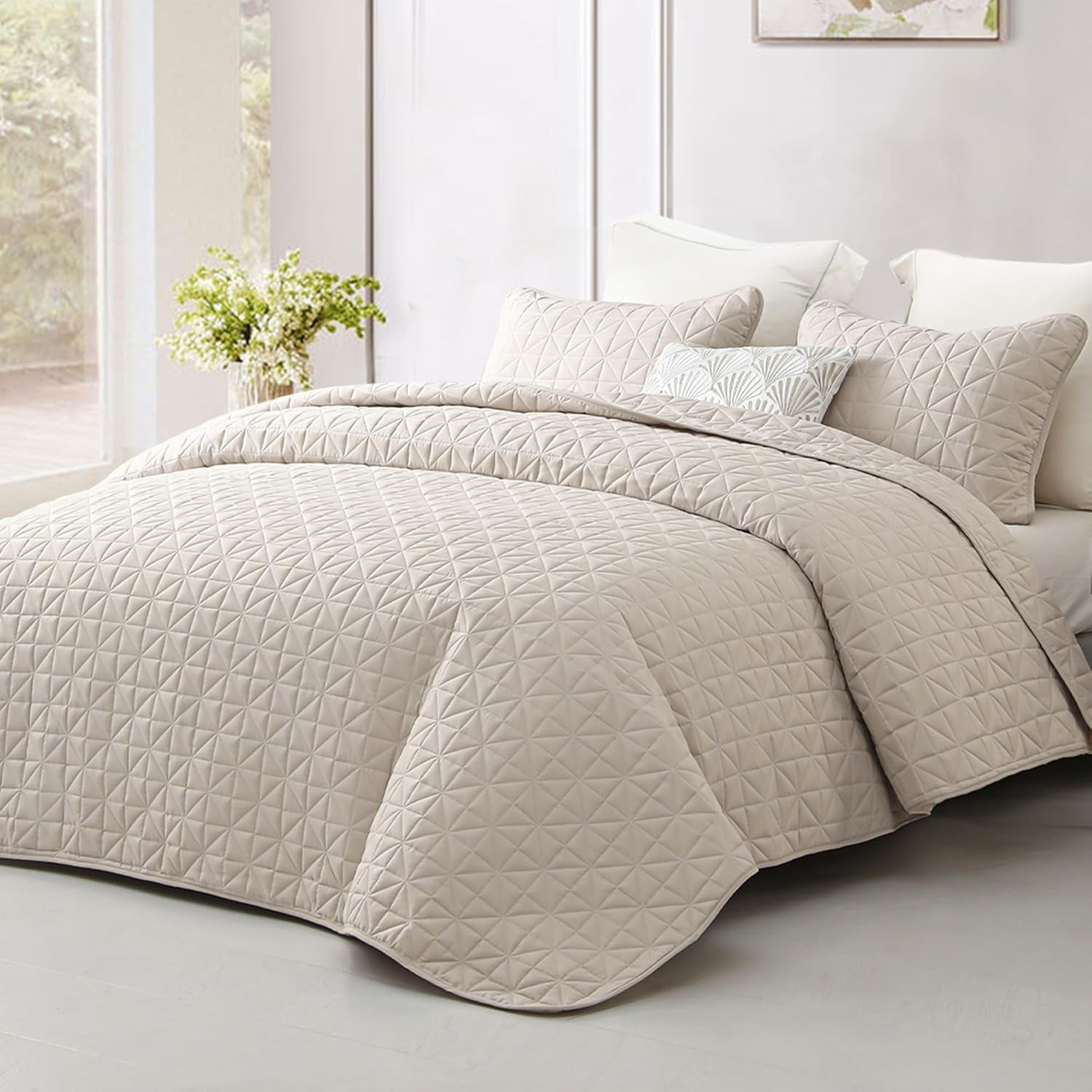Queen Size Quilted Bedding Set with Stitched Grid Pattern, Lightweight Birch Beige Bedspread and Pillow Shams for All Seasons (Includes 1 Quilt and 2 Pillow Shams)
