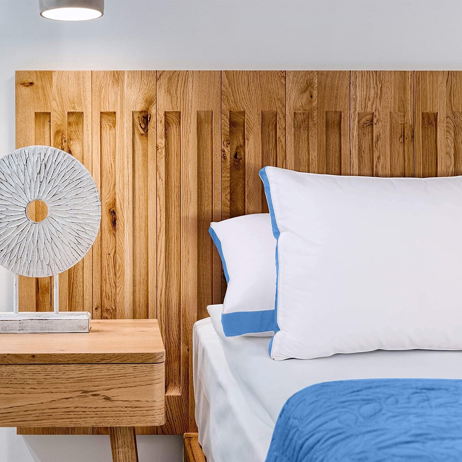 Bed Pillows for Sleeping Queen Size (Blue), Set of 2, Cooling Hotel Quality, Gusseted Pillow for Back, Stomach or Side Sleepers