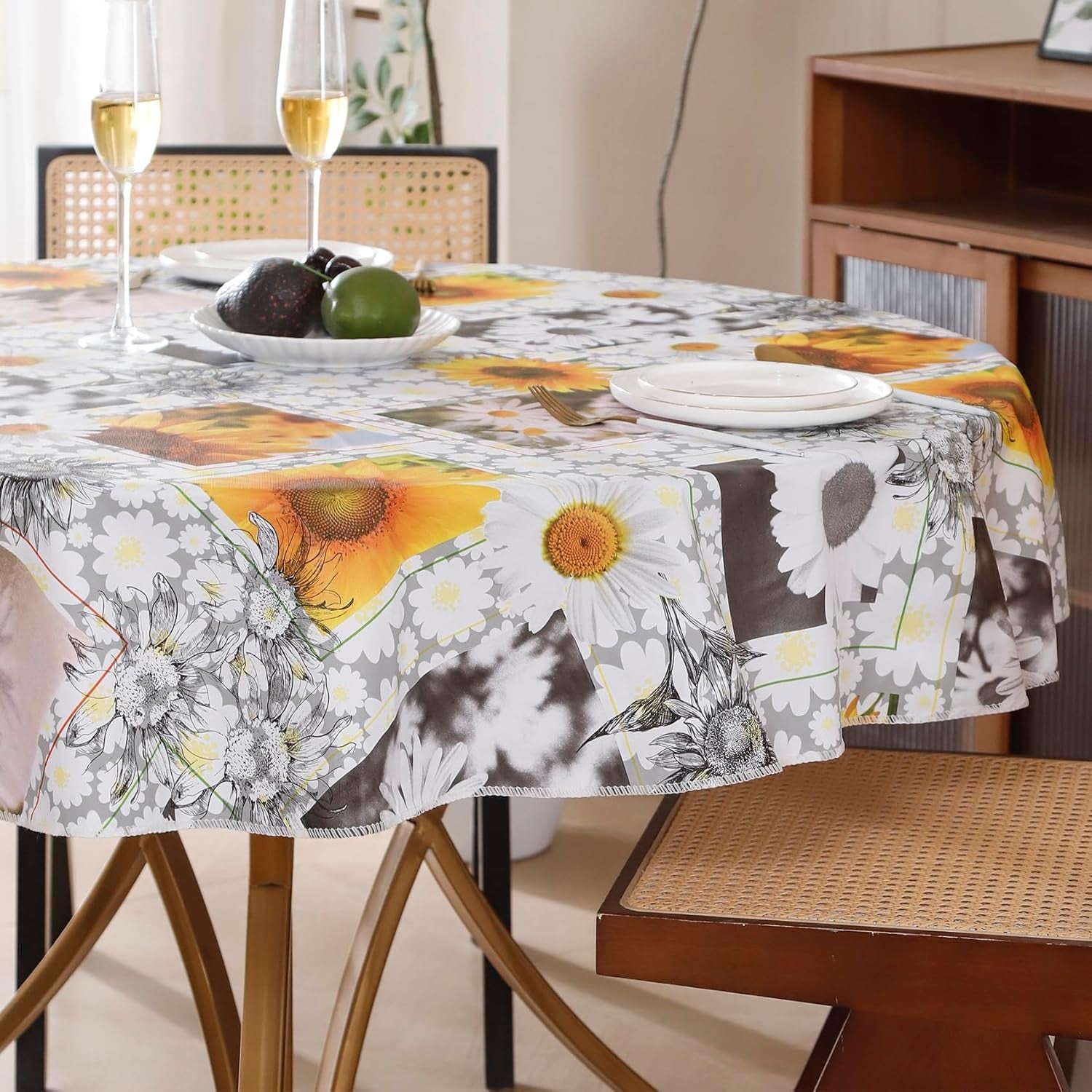 Round Vinyl Tablecloth with Flannel Backing Waterproof Oil-Proof PVC Table Cloth Stain-Resistant Wipeable Table Cover for round Table(48" Round)