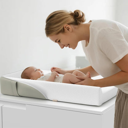 Portable Baby Changing Pad with Waterproof Lining and Convertible Backpack Design, Featuring Leather Surface and Cotton Pads for Dresser Top Use