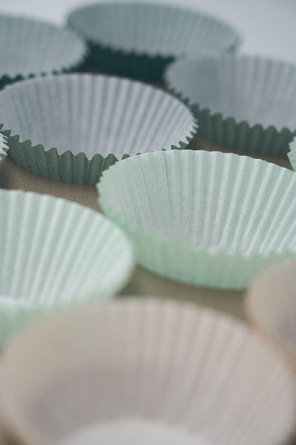 Cupcake Liners 200 Pcs Muffin Liners Standard Cupcake Wrappers, Cupcake Liners, Food Grade Cupcake Liners, Greaseproof Parchment Muffin Liners Calyx Series