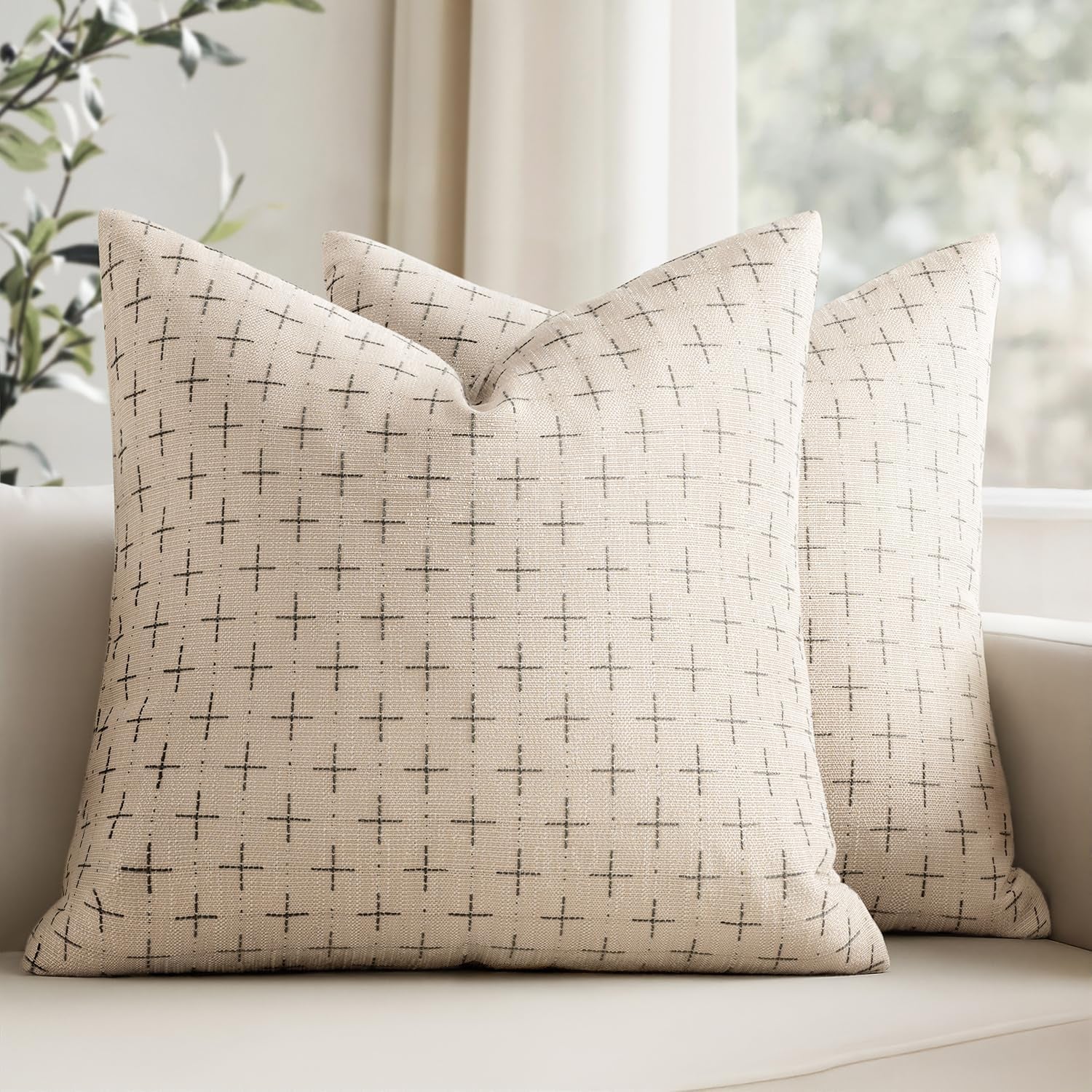 Pack of 2 Decorative Burlap Linen Christmas Throw Pillow Covers Modern Farmhouse Pillowcases Rustic Woven Textured Cushion Cover for Sofa Couch Bed 18X18 Inch Beige