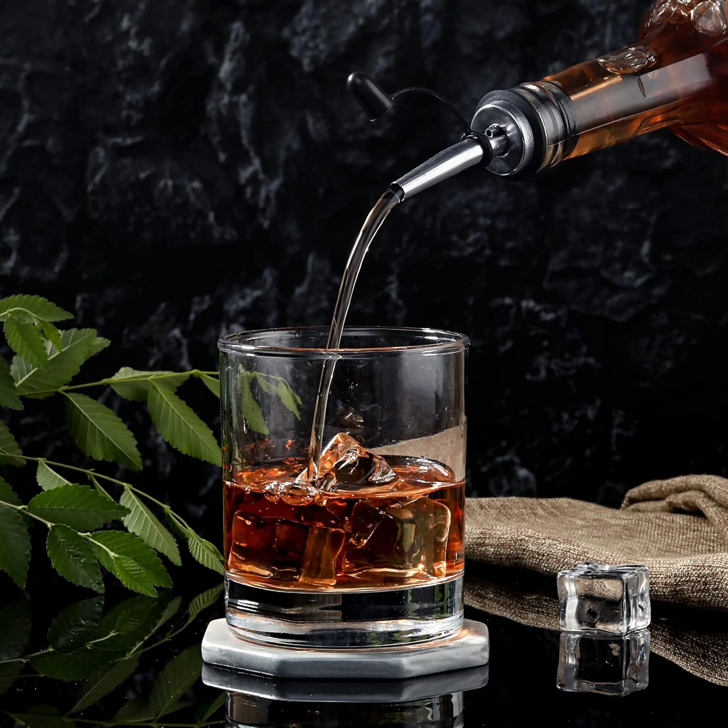 12 Pack Liquor Pour Spout, Stainless Steel Liquor Bottle Pourers with Rubber Dust Caps for Alcohol, Olive Oil, Liquor Pourers with Dust Caps, Speed Pourers, Bar Bartender Accessories