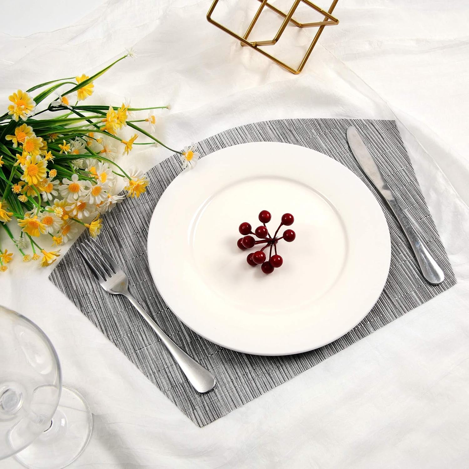 Small round Table Placemats Set of 4 Wedge Placemats Heat Resistant Woven Vinyl Table Mats Wipe Clean (4, Silver Gray)