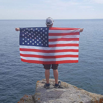 American Flag Cape, Wearable USA Flag Costume Outfit with Sleeves Classic Flag, 2 Differents Wearing Methods