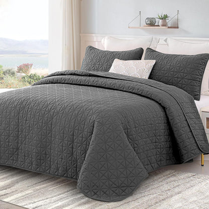 Queen Size Quilted Bedding Set with Stitched Grid Design, Lightweight Grey Bedspread and Pillow Shams for Year-Round Comfort (Includes 1 Quilt and 2 Pillow Shams)