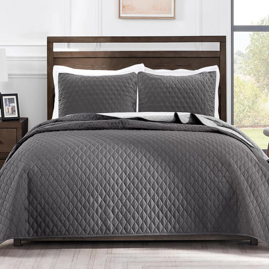Ultrasonic Reversible Full/Queen Quilt Bedding Set with Pillow Shams, Lightweight All-Season Bedspread, Soft Coverlet in Grey (90" x 96")