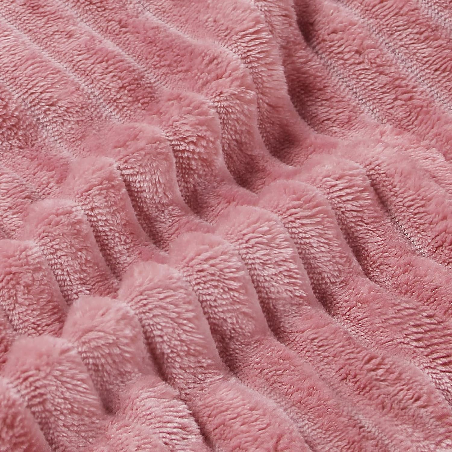 2 Pieces 3D Ribbed Jacquard Soft and Warm Decorative Fuzzy Blankets, Pink, 50X60In
