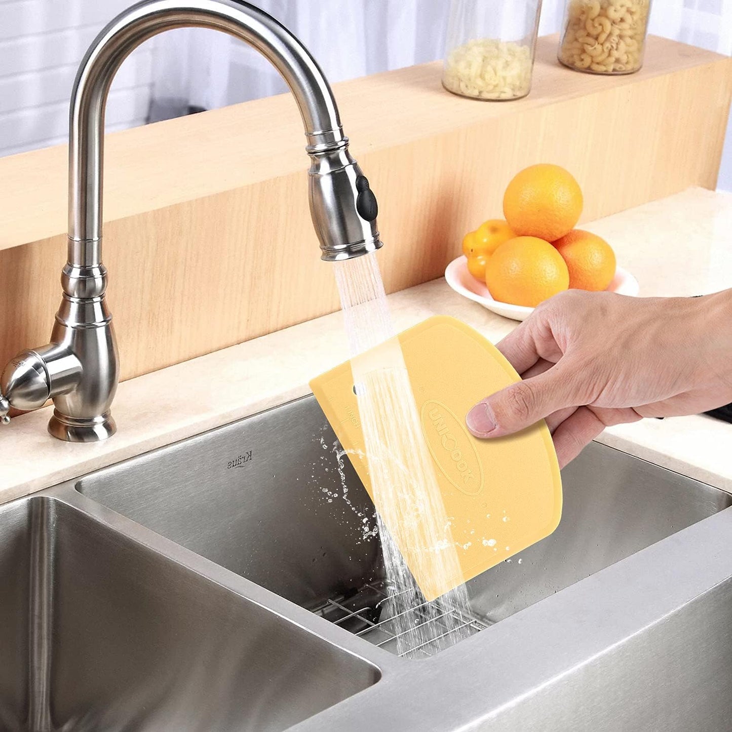 Dough Scraper, Flexible Bowl Scraper, Pastry Cutter with Measuring Scale, Nonslip Pizza Chopper, Multipurpose Baking Tool for Pizza/Dough/Cake, Easy to Clean, 2 Pack