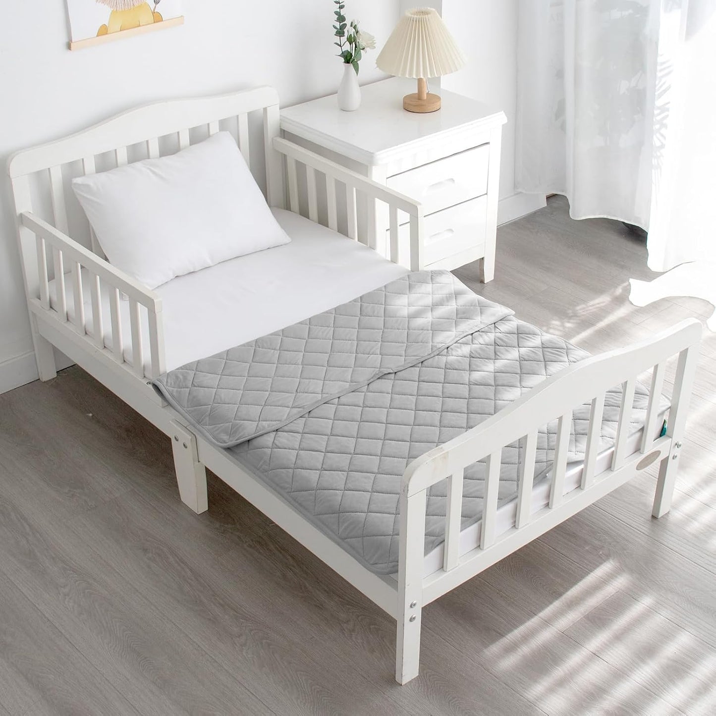 Toddler Comforter & Crib Toddler Blanket, Super Soft Quilted and Lightweight down Alternative Crib Comforter, 30X40 Inches, Grey