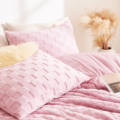 Queen Size Comforter Set Blush Pink, Fluffy Plush Fleece Comforter with Checkered Pattern, Farmhouse Boho Soft Warm Bed Set, 3 Pieces, 1 Comforter and 2 Pillowcases
