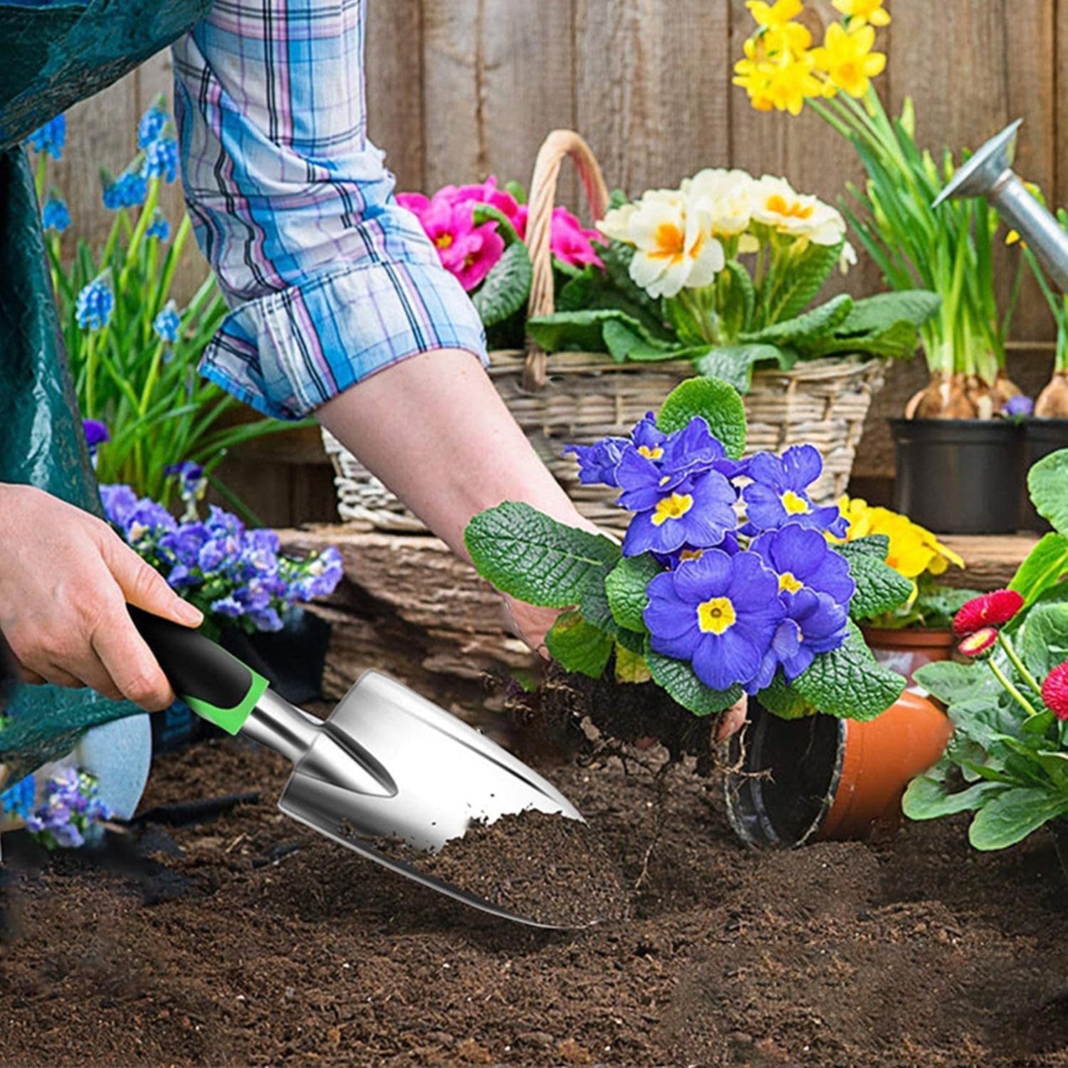 Garden Tools, Cultivator Gardening Tools Hand Trowel, Pitchforks Trowel Aluminum with Soft Rubberized Non-Slip Handle, Durable Garden Hand Tools Garden Gifts for Men Women