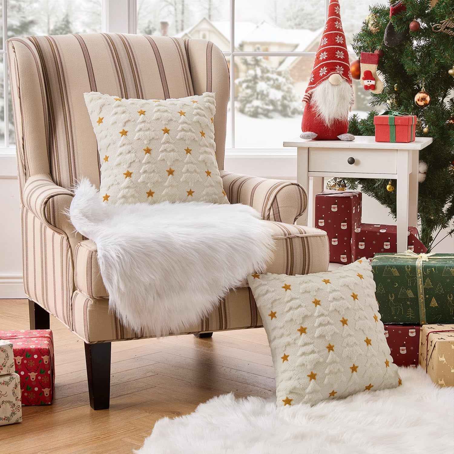 Christmas Pillow Covers 18X18 Inch Set of 2, Cream White Christmas Tree Plush Faux Fur Pillowcases Soft Decorative Throw Pillow Cases for Couch, Sofa Living Room Winter Xmas Holiday Home Decor