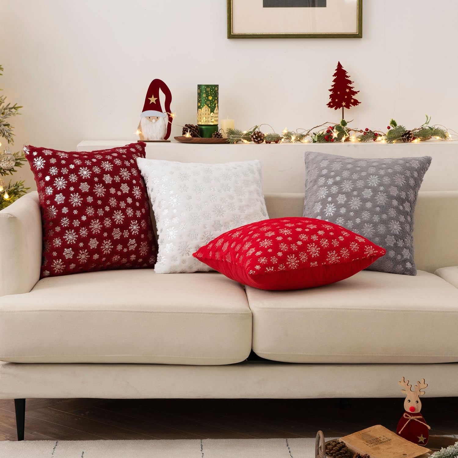 Christmas Burgundy Throw Pillow Covers Set of 2 Snowflakes Decorative Winter Couch Pillowcases 18×18 Inch Soft Plush Faux Fur Farmhouse Home Holiday Festival Decors for Sofa Living Room Bed