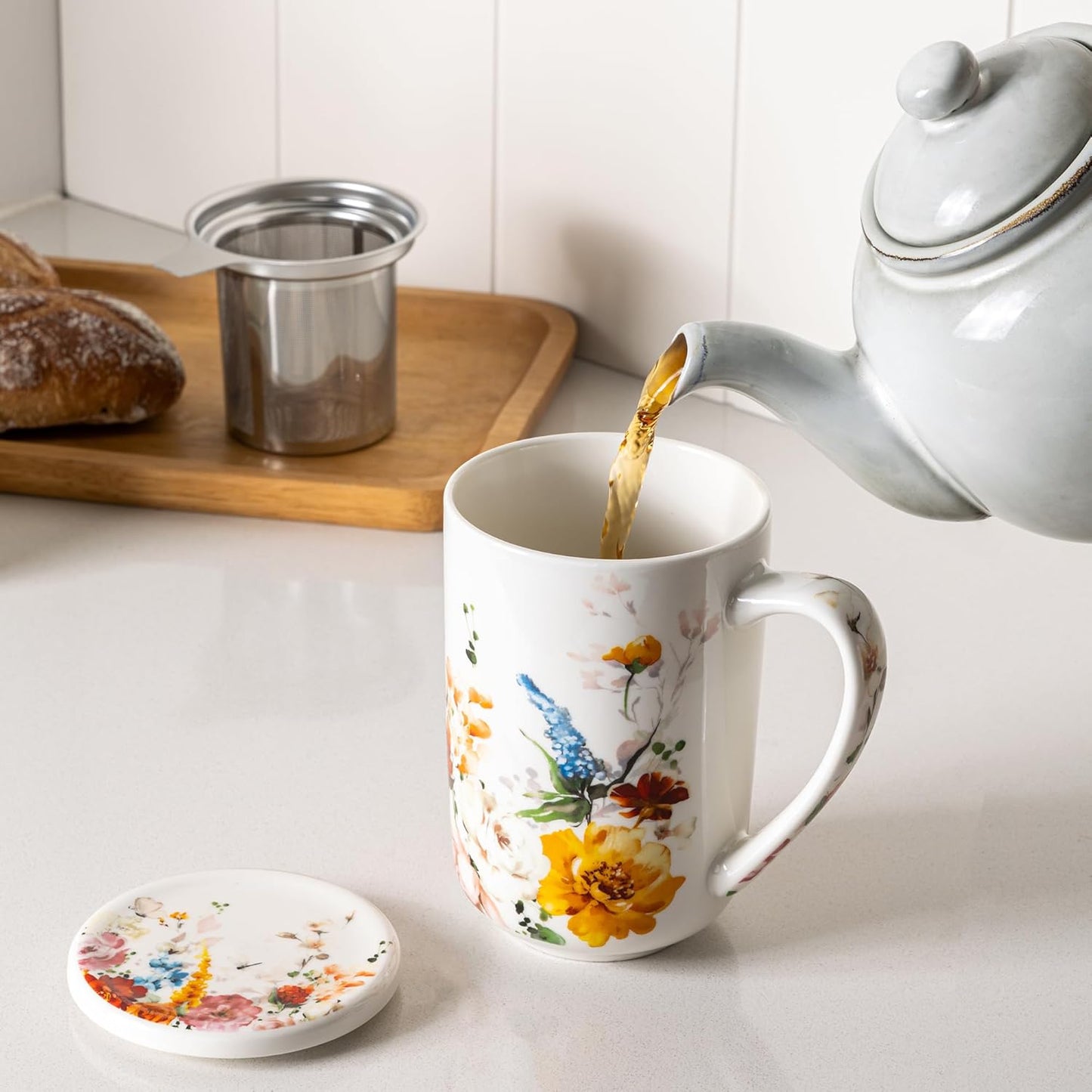 Ceramic Tea Mug with Infuser and Lid, 18 Ounce Capacity, Microwave and Dishwasher Safe, Ideal for Loose Leaf Tea Enthusiasts