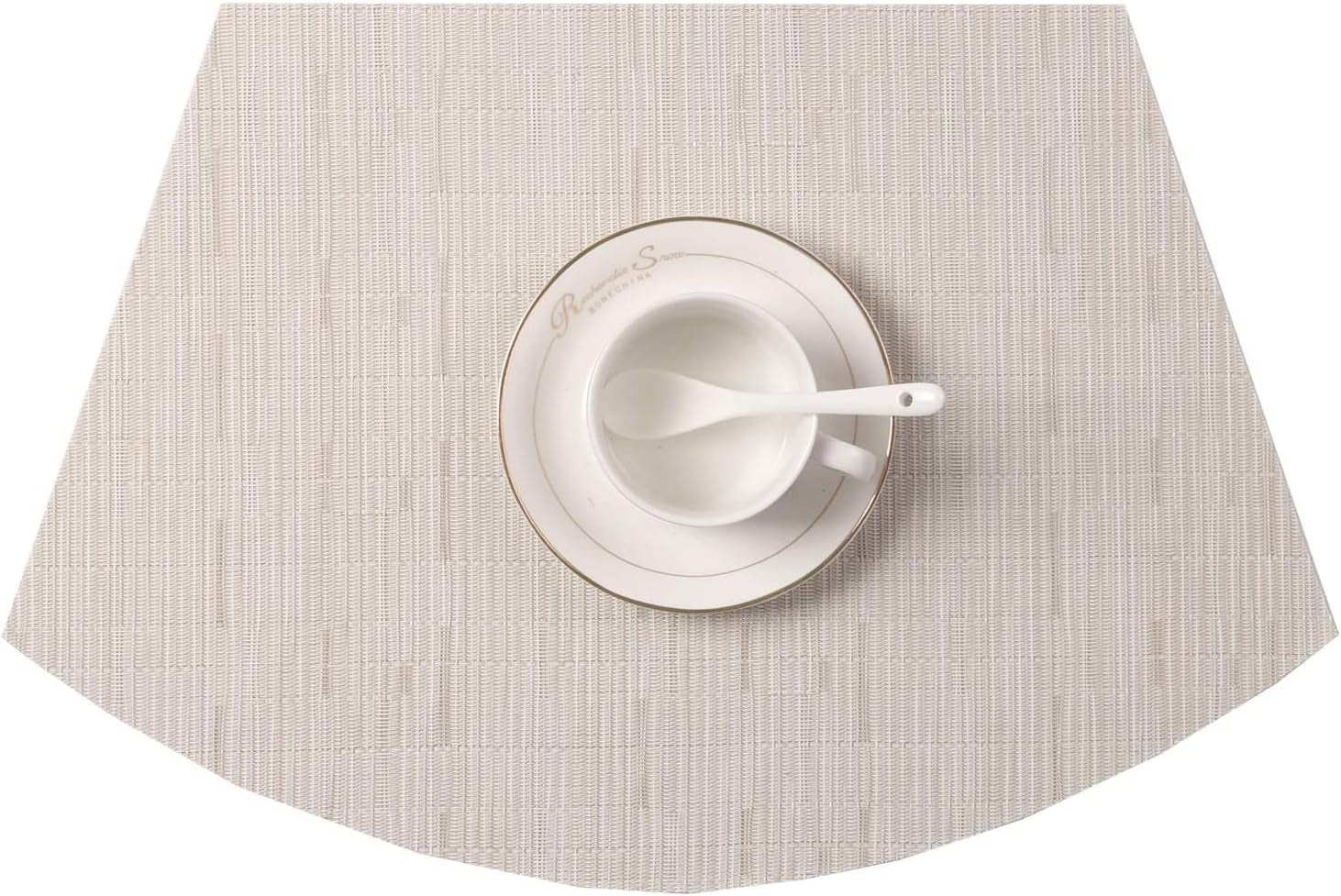 Small round Table Placemats Set of 5 Wedge Shaped Place Mat with Centerpiece round Mat Heat Resistant Table Mats Washable (5, Beige)