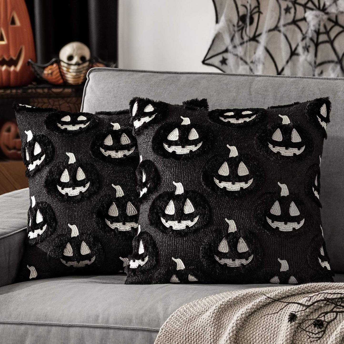 Fall Halloween Throw Pillow Covers 18X18 Decorative Pumpkin Pattern Pillowcases Soft Plush Faux Wool Cushions for Home Patio Sofa Couch,Black