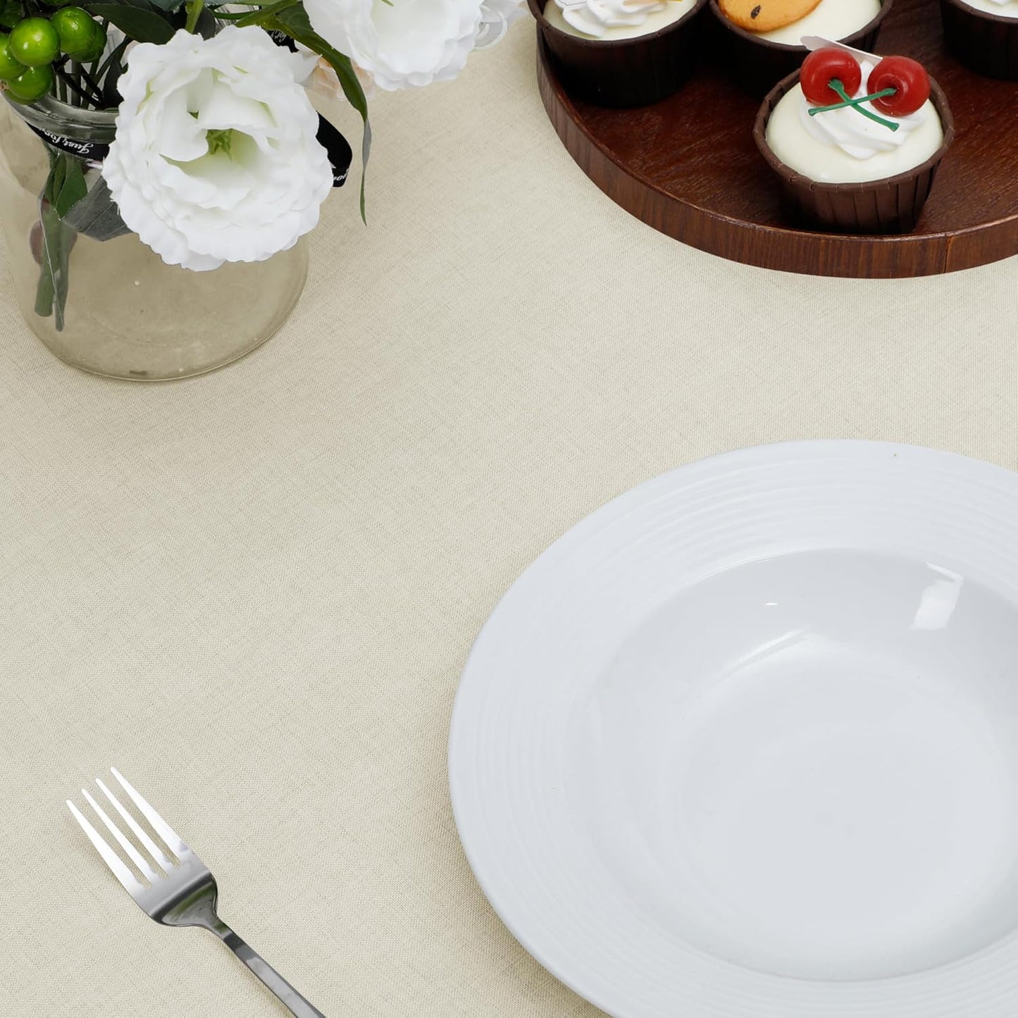 Faux Linen Waterproof Spill-Proof Tablecloth Stain Resistant round Table Cloth Wrinkle Free Decorative Fabric for Kitchen, Dining, Party, Weddings, Restaurants (70 In-Round, Beige)