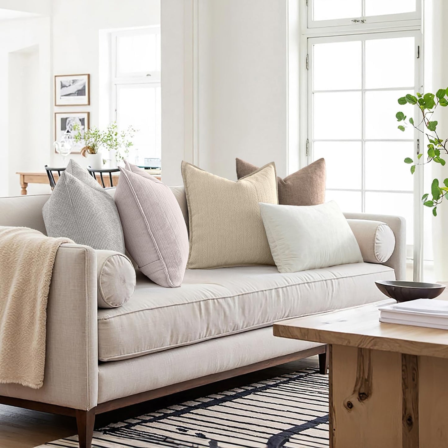 20X20 Inch Aesthetic Pink Decorative Couch Pillow Covers Set of 2 Chenille Throw Pillow Covers Farmhouse Cushion Cases with Elegant Design for Home Decor Sofa Bedroom Living Room