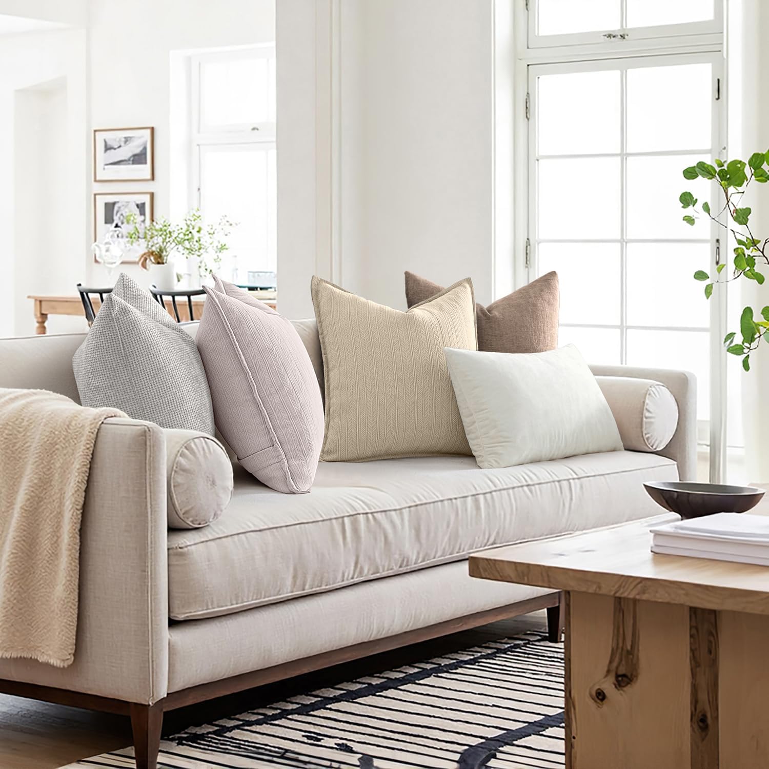 20X20 Inch Aesthetic Pink Decorative Couch Pillow Covers Set of 2 Chenille Throw Pillow Covers Farmhouse Cushion Cases with Elegant Design for Home Decor Sofa Bedroom Living Room