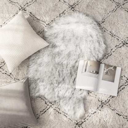 Fluffy Rug Soft Shaggy Faux Fur Area Rug Luxury Plush Sheepskin Carpet for Bedroom Living Room Sofa Chair 2 X 3 Feet, Gradient Grey