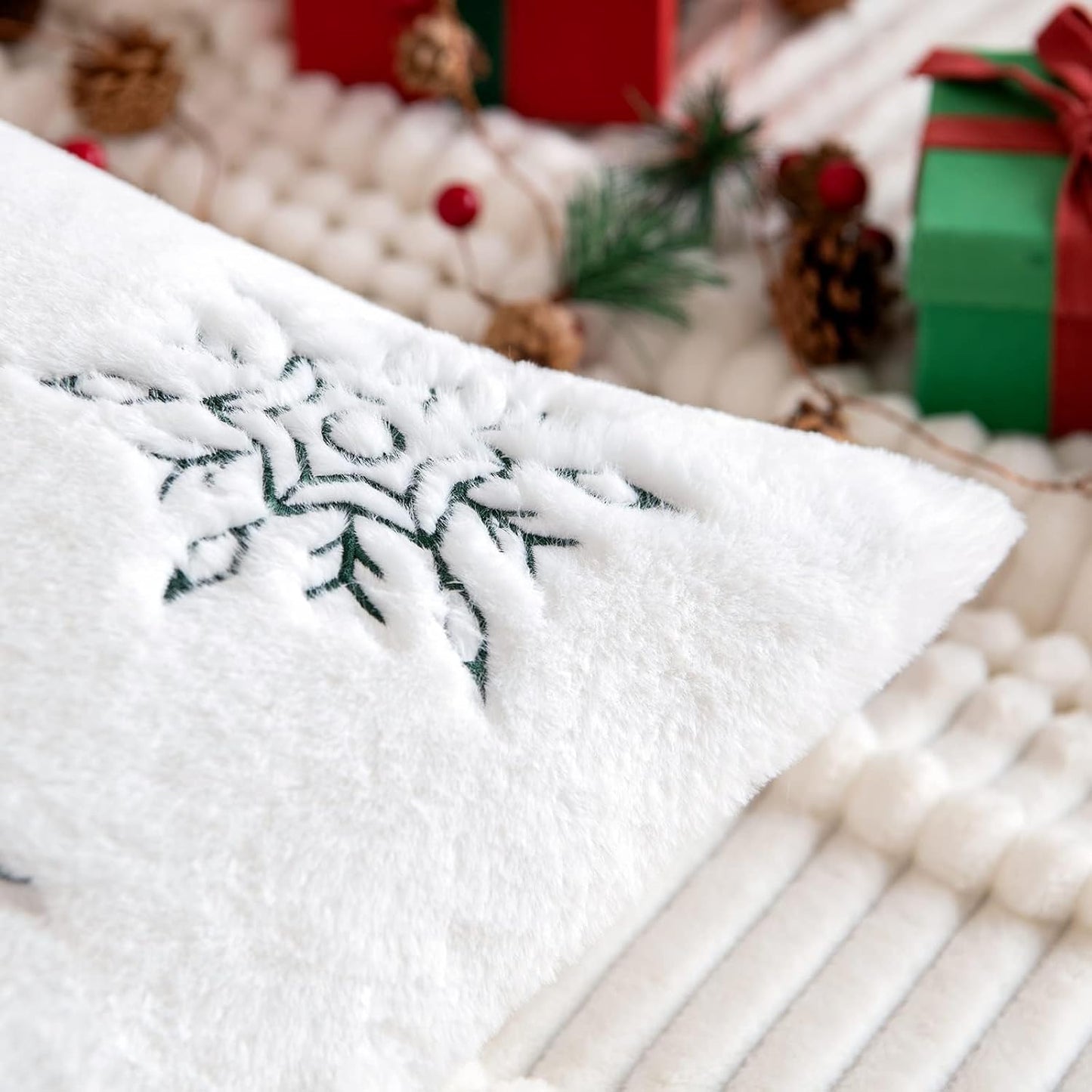 Pack of 2 Christmas Decorative Throw Pillow Covers Soft Faux Fur Pillow Cases with Embroidery Snowflake Winter Cute Pillowcases Holiday Decor for Couch Sofa Bedroom, 16×16 Inch, Green