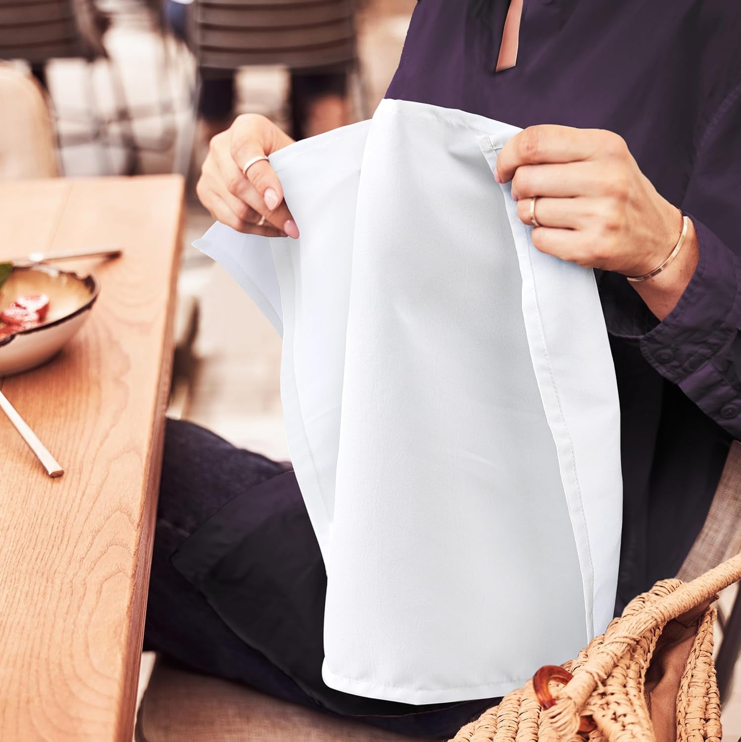 [24 Pack, White] Cloth Napkins 17X17 Inches, 100% Polyester Hemmed Edges, Washable and Reusable Ideal for Parties, Weddings and Dinners