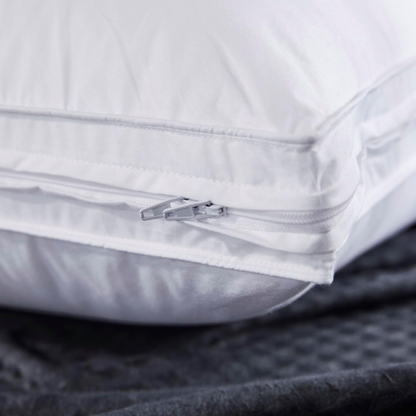 Adjustable Goose Feather Pillow with Organic Cotton Cover - Ideal for Side, Back, and Stomach Sleepers - Queen Size - Includes One Pillow