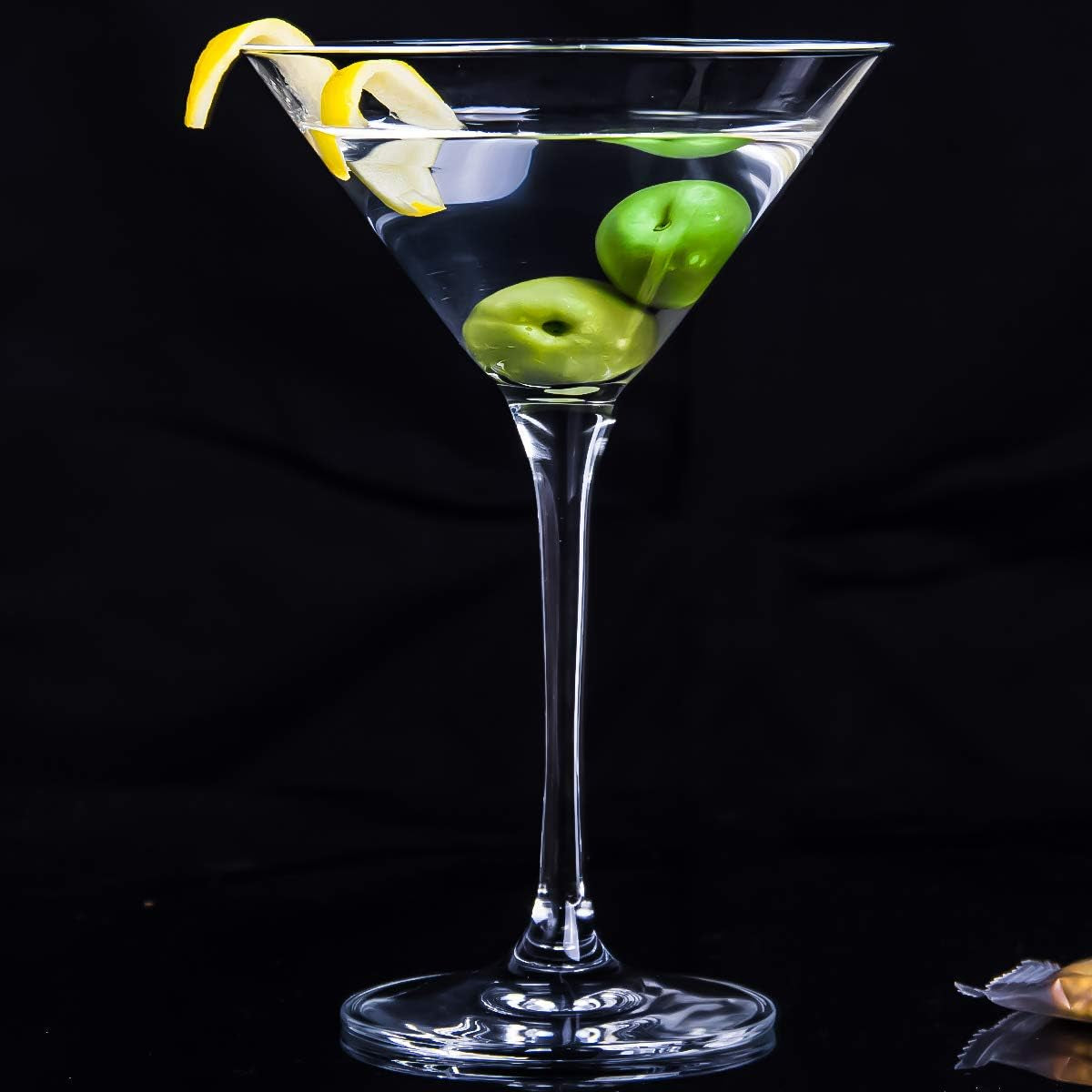 Set of 4 Crystal Martini Glasses - 9 Ounce V-Shape Straight-Stemmed Classic Clear Cocktail Glasses - Ideal Wine Gift for Engagement Parties, Work Gatherings, and Housewarmings