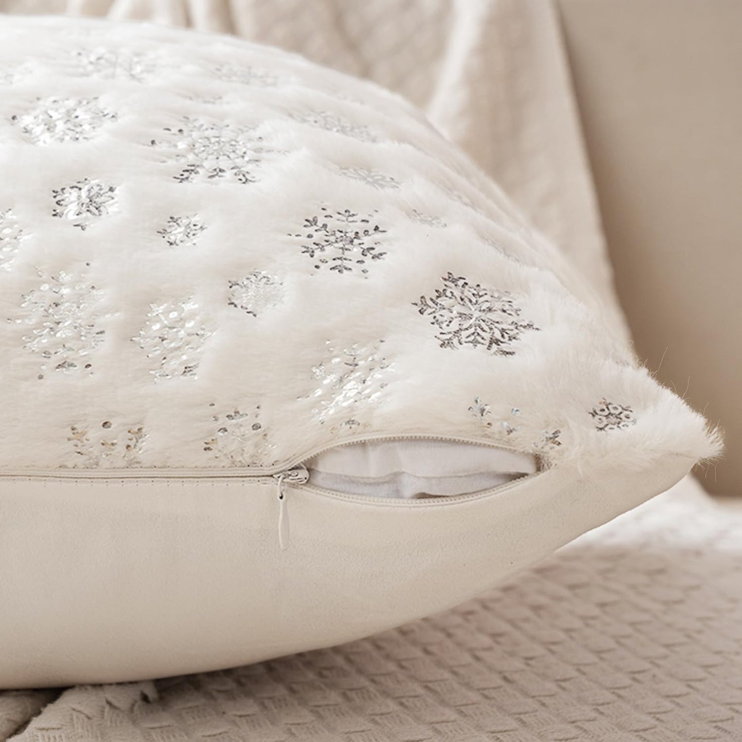 Christmas Ivory Throw Pillow Covers Set of 2 Snowflakes Decorative Winter Couch Pillowcases 18×18 Inch Soft Plush Faux Fur Farmhouse Home Holiday Festival Decors for Sofa Living Room Bed