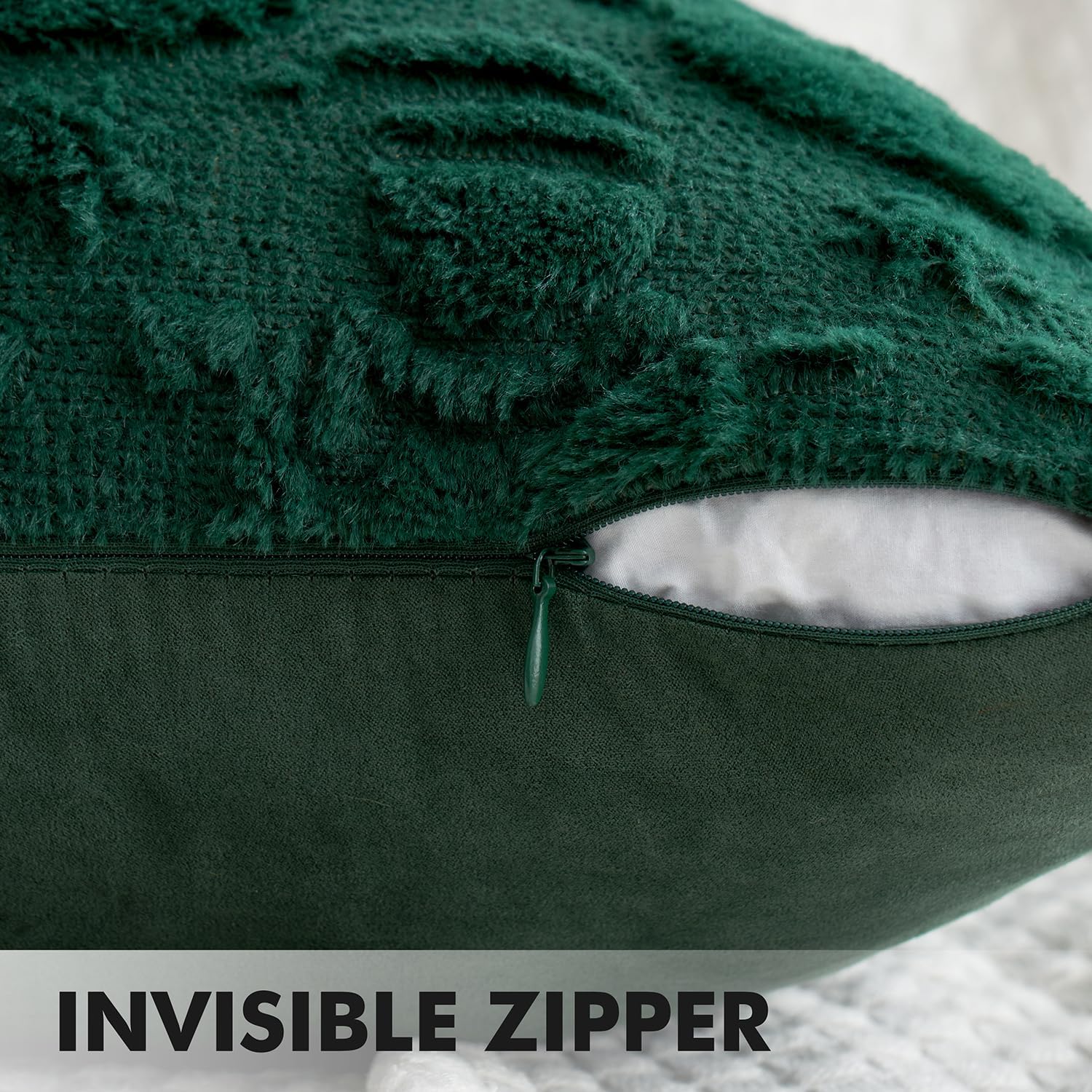 Christmas Pillow Covers 18X18 Inch Dark Green Winter Pillow Covers Set of 2 Decorative Festival Soft Fluffy Snowman Pillowcases for Home Decors Couch Sofa Livingroom Bed