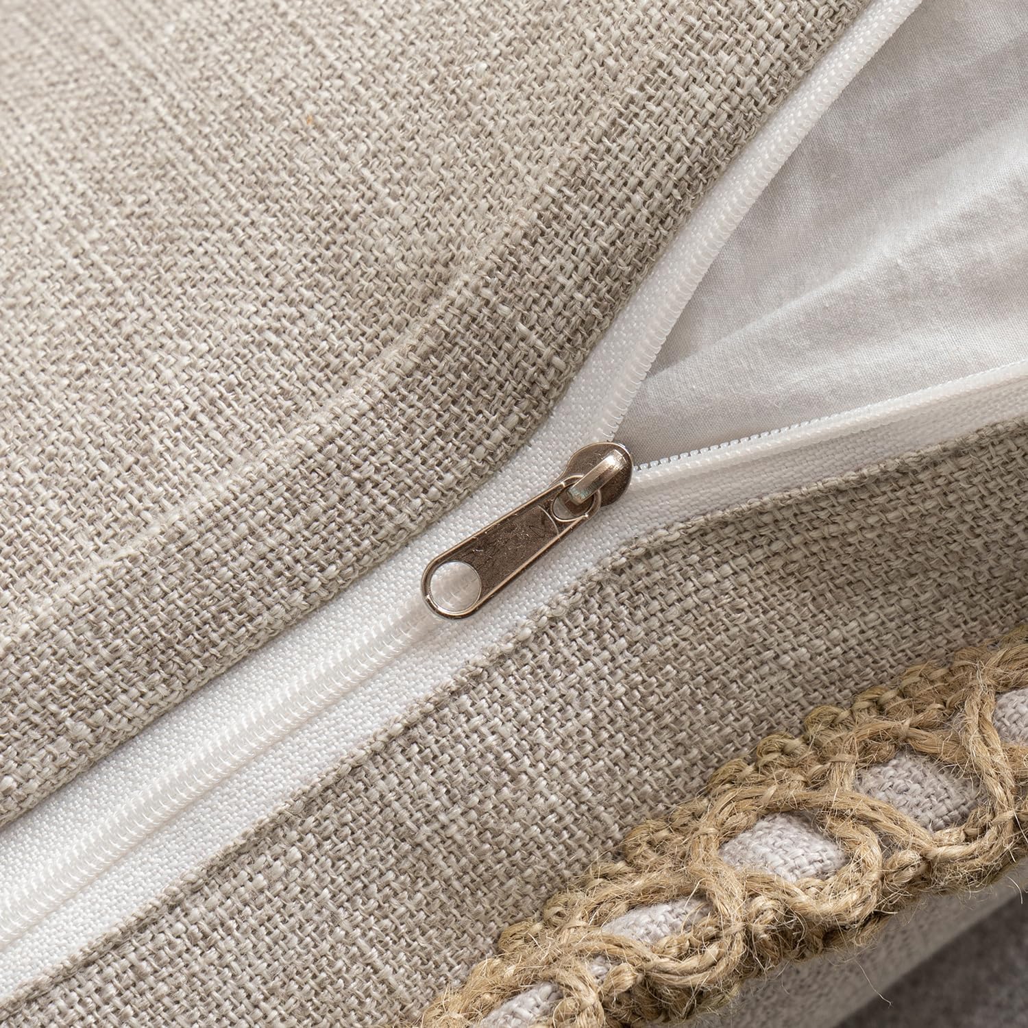 Pack of 2 Decorative Throw Pillow Covers Modern Farmhouse Outdoor Pillow Covers Neutral Linen Burlap Cushions for Couch Bed Living Room Sofa, Greyish White 18 X 18 Inches 45 X 45 Cm