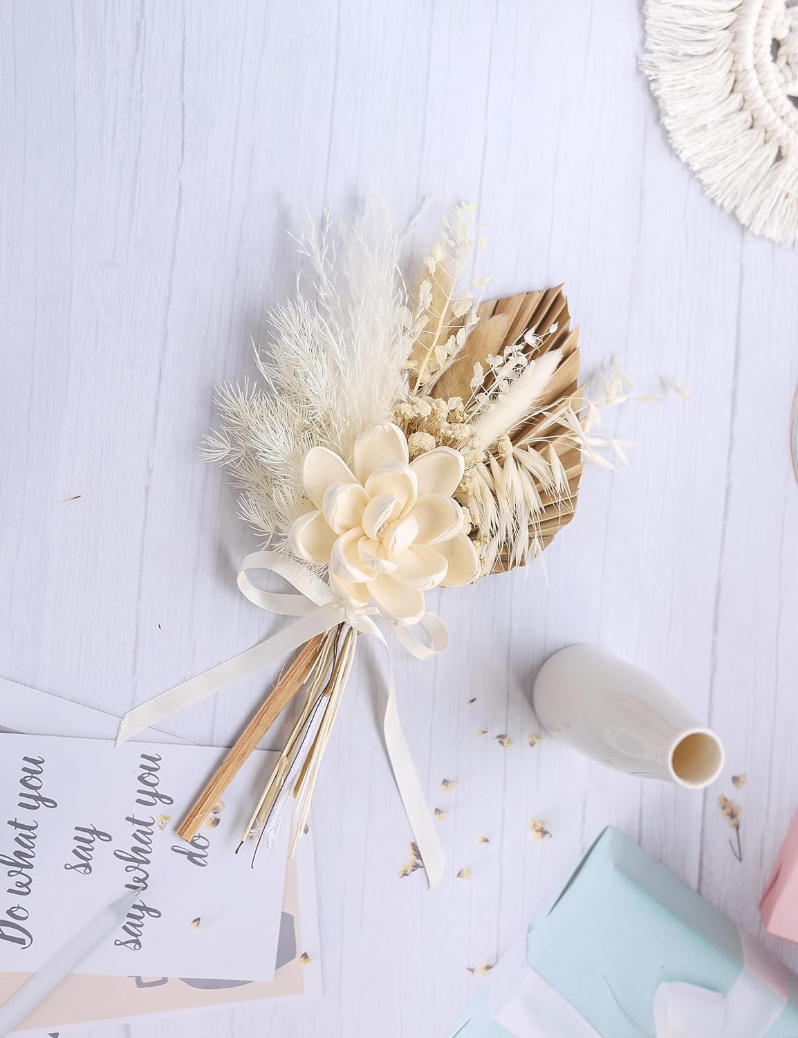 Dried Flowers Bouquet with Vase,Dried Pampas Grass Bouquet, Dried Flowers for Boho Home Decor,Farmhouse Decor, Wedding Party Table Centrepieces. (White)