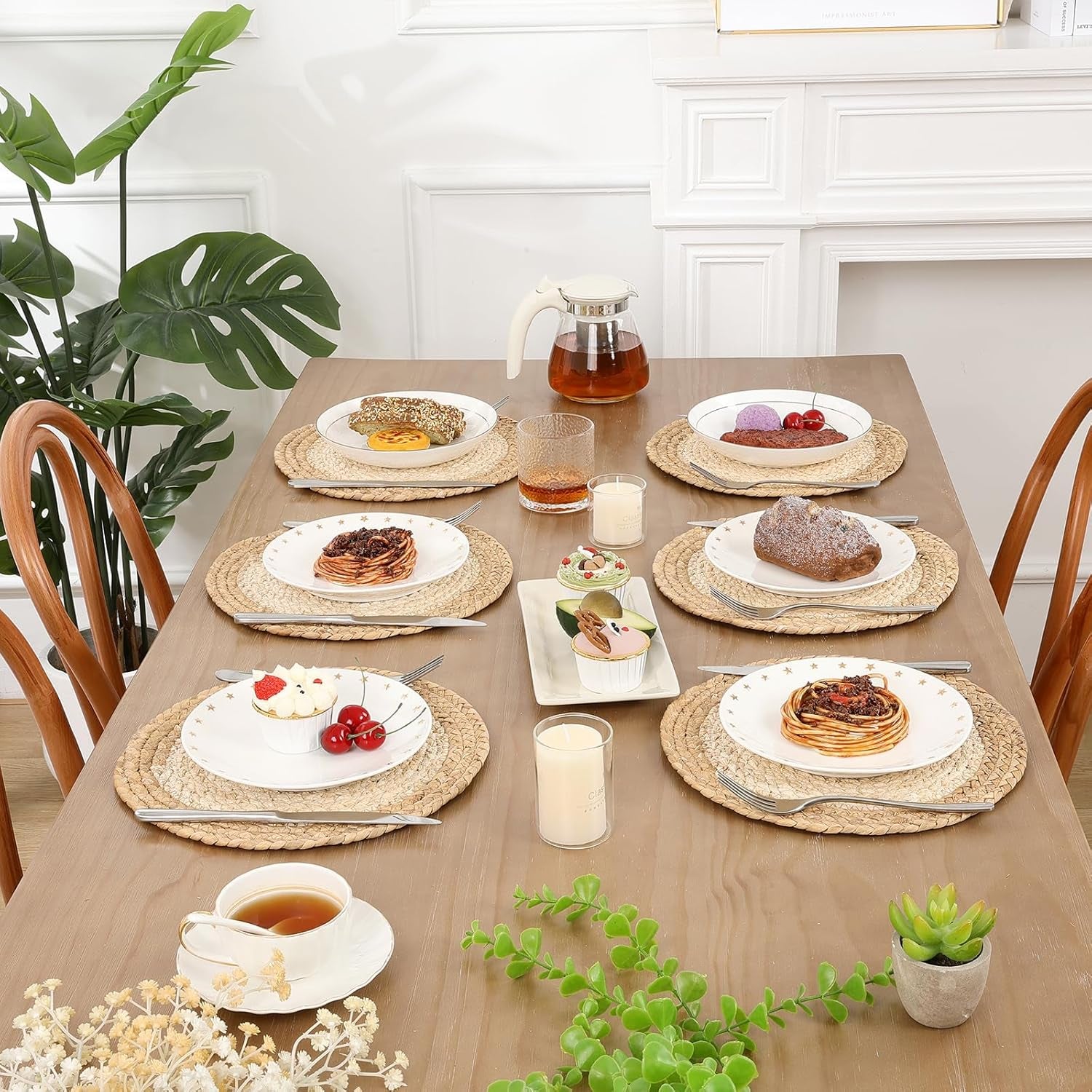 12 Inch Natural Corn Husk Water Hyacinth Woven Braided round Placemats Set of 4 Boho Place Mats Straw Rattan Wicker Table Centerpiece Mats Plate Chargers for Home Party Table Decoration