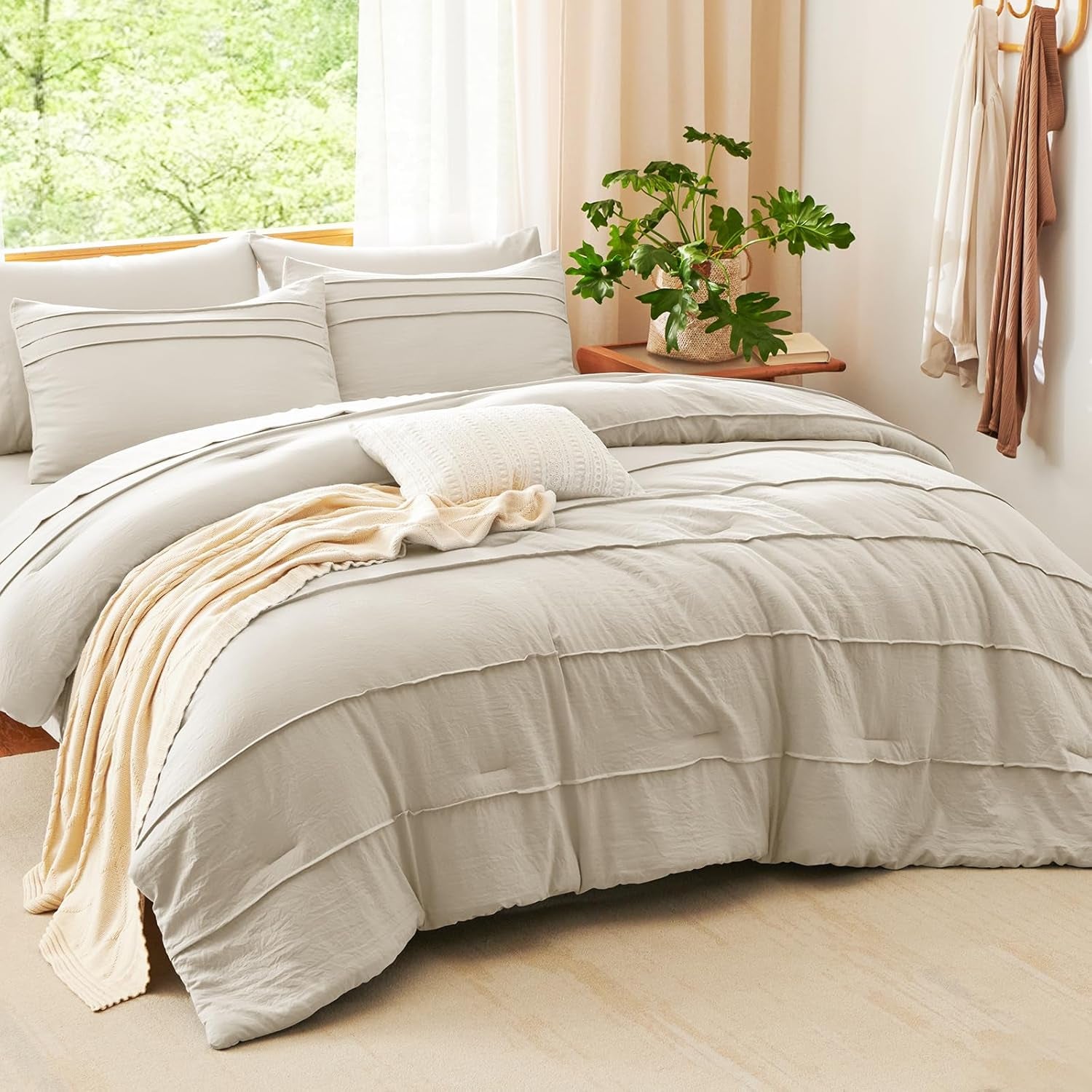 Queen Comforter Set Beige, 7 Pieces Soft Prewashed Pinch Pleat Bed in a Bag Queen Comforter Set with Sheets, Boho Bed Set with down Alternative Comforter, Sheets, Pillowcases & Shams
