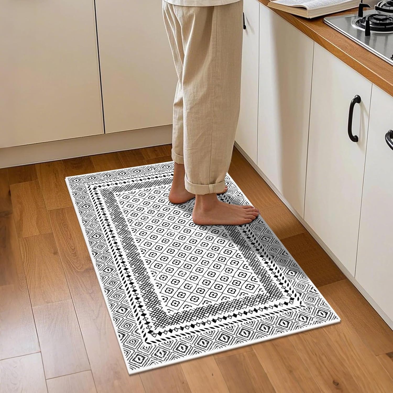 2X3 Washable Rug Non Slip, Soft Low Pile Front Door Mat Indoor Entrance, Black and White Area Rug Moroccan Indoor Door Mats for Entryway Bedroom Kitchen