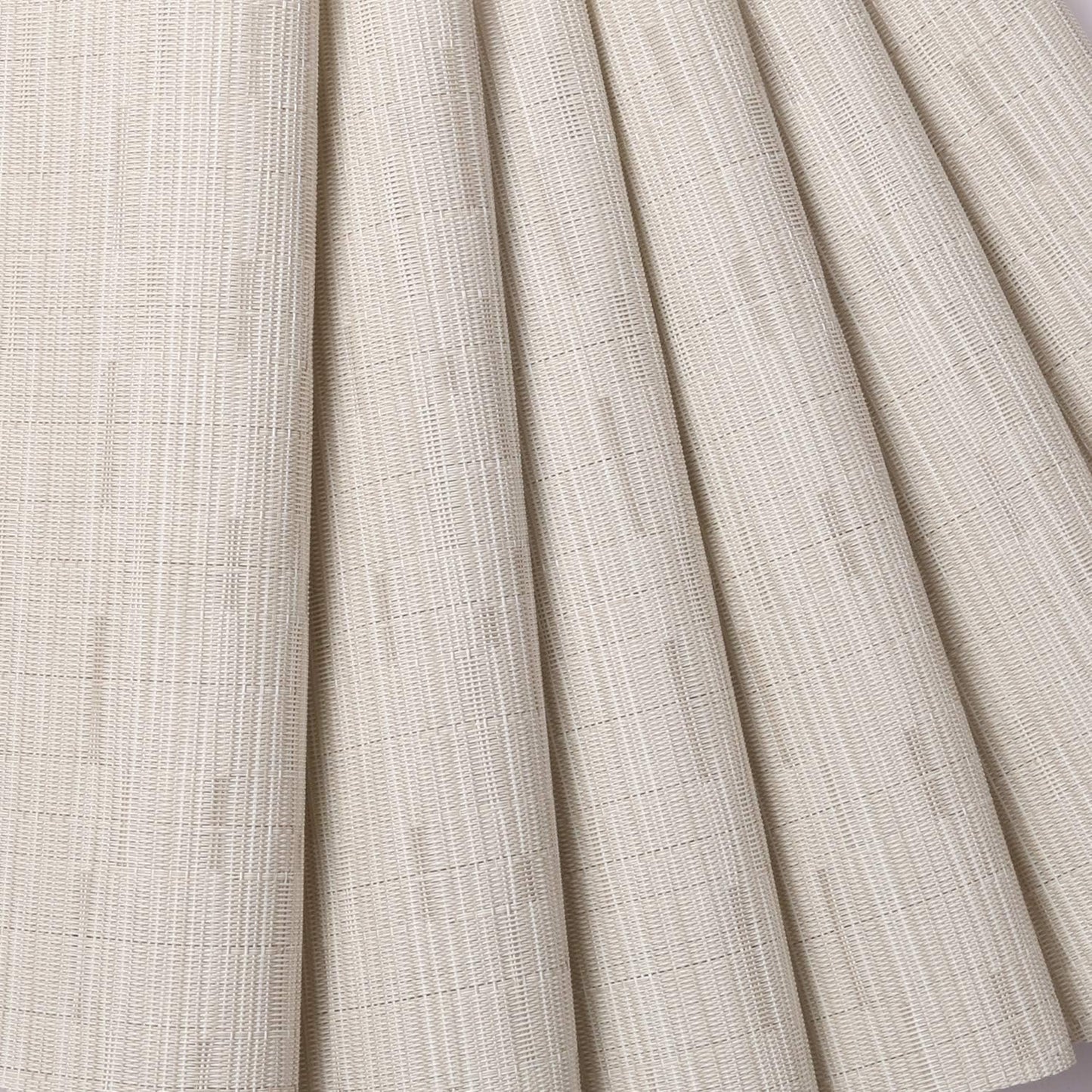 Small round Table Placemats Set of 5 Wedge Shaped Place Mat with Centerpiece round Mat Heat Resistant Table Mats Washable (5, Beige)