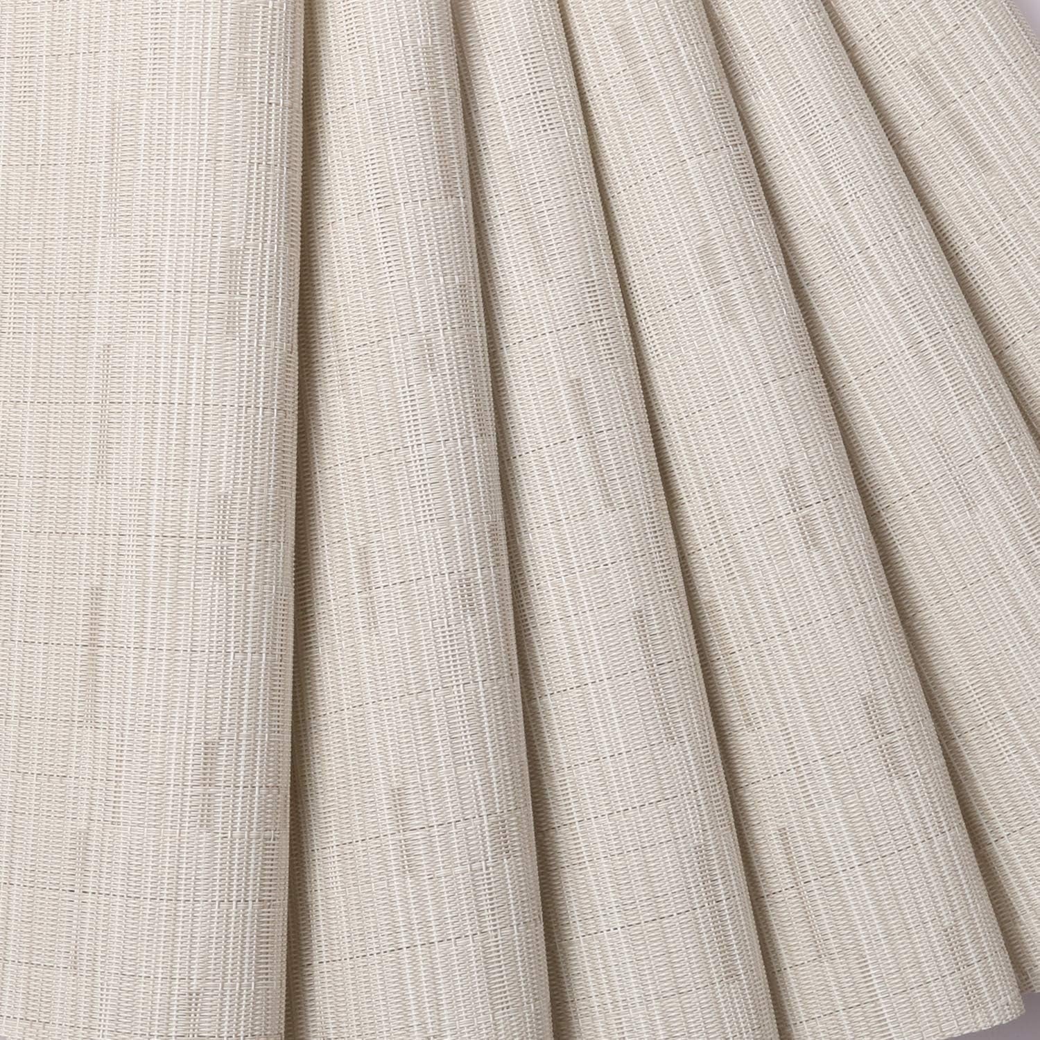 Small round Table Placemats Set of 5 Wedge Shaped Place Mat with Centerpiece round Mat Heat Resistant Table Mats Washable (5, Beige)